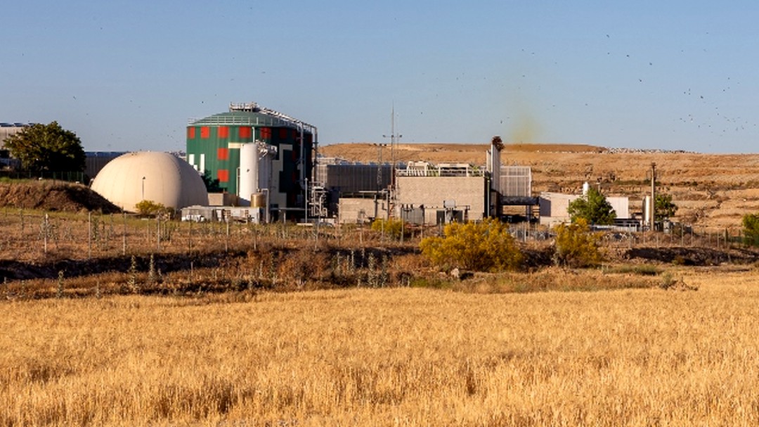 Más de cien colectivos unidos contra el "último atentado ecológico"