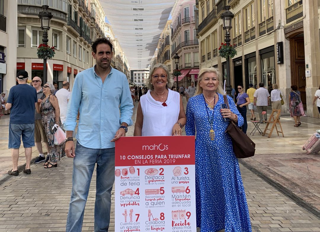 La concejala de Fiestas, Teresa Porras, en la presentación de las actuaciones de la Feria del Centro. La concejala de Fiestas, Teresa Porras, en la presentación de las actuaciones de la Feria del Centro.