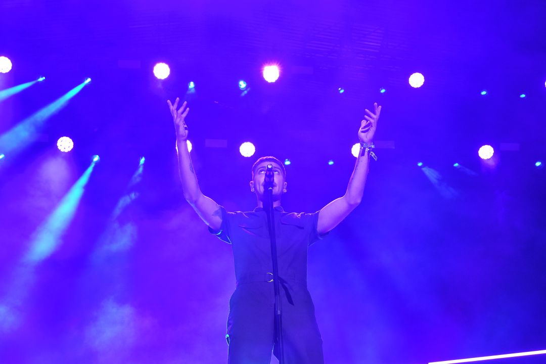 El cantante de Miss Cafeína, Alberto Jiménez, durante su actuación de este jueves en el Sonorama. El cantante de Miss Cafeína, Alberto Jiménez, durante su actuación de este jueves en el Sonorama.