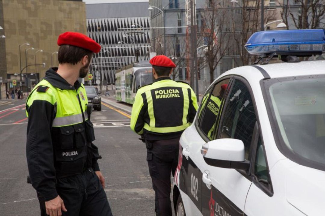 Identificados 3 implicados en la violación grupal de Bilbao por robar un teléfono móvil Identificados 3 implicados en la violación grupal de Bilbao por robar un teléfono móvil
