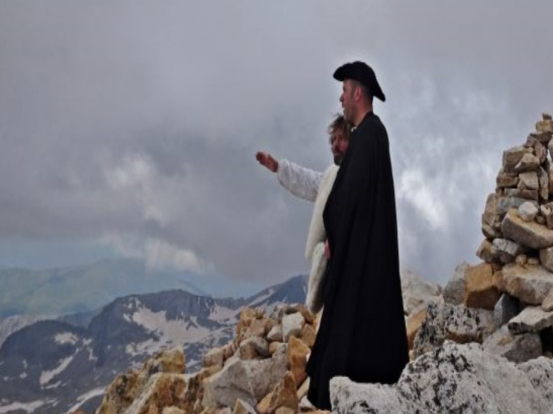 La projecció del film que recrea un viatge de Jacint Verdaguer serà a Sant Joan d'Arties a les 22 hores. La projecció del film que recrea un viatge de Jacint Verdaguer serà a Sant Joan d'Arties a les 22 hores.