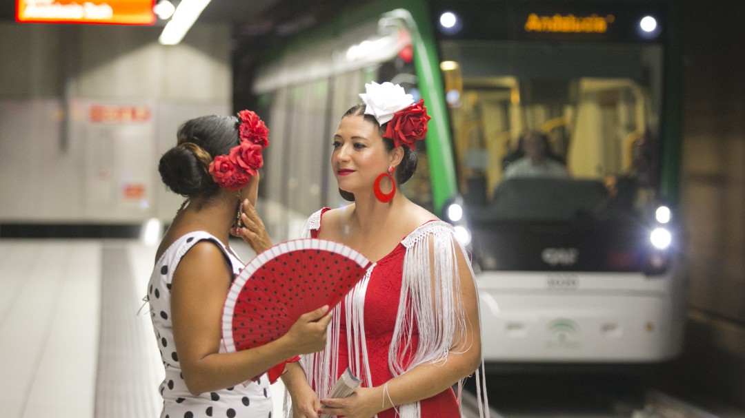 El metro de Málaga amplía su servicio en feria hasta la una y media de la noche