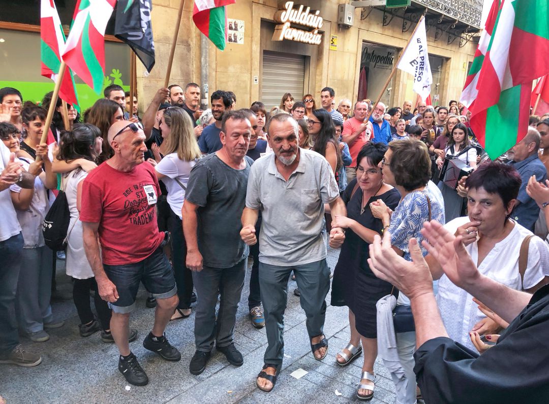 Acto de bienvenida a presos etarras en Oñate. Acto de bienvenida a presos etarras en Oñate.