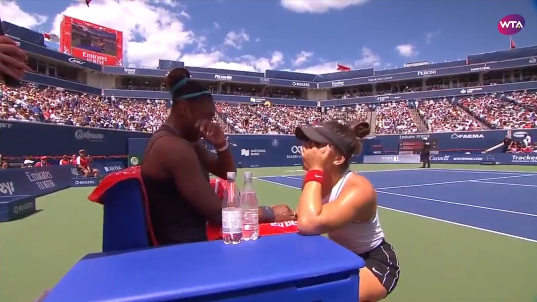 Bianca Andreescu consuela a Serena Williams tras romper a llorar