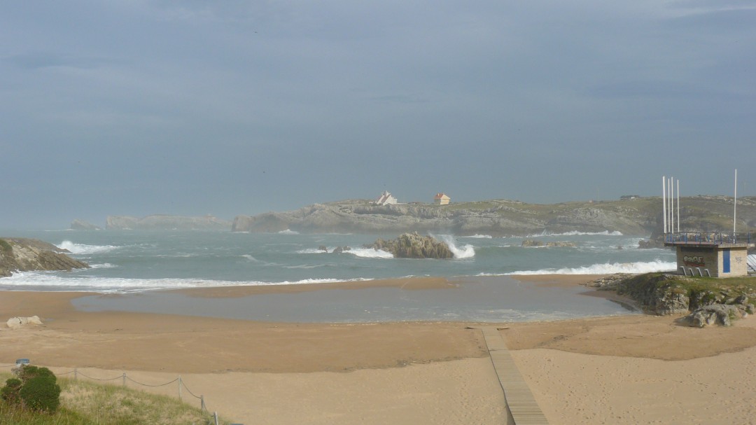 Abren las playas de San Juan de la Canal y Virgen del Mar: la calidad del agua es "apta" para el baño