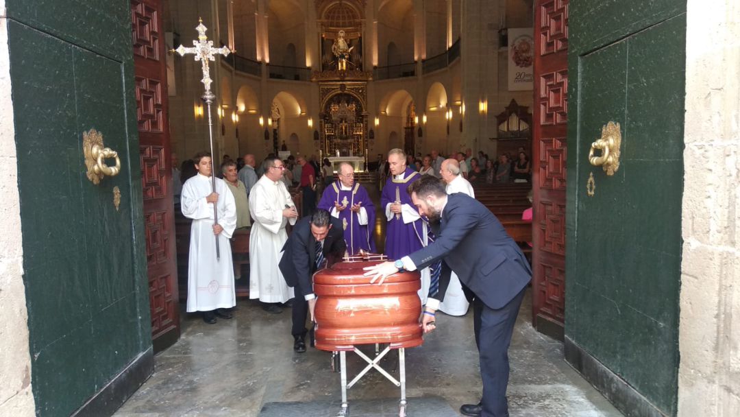 Alicante despide y rinde homenaje al arquitecto García Solera Alicante despide y rinde homenaje al arquitecto García Solera