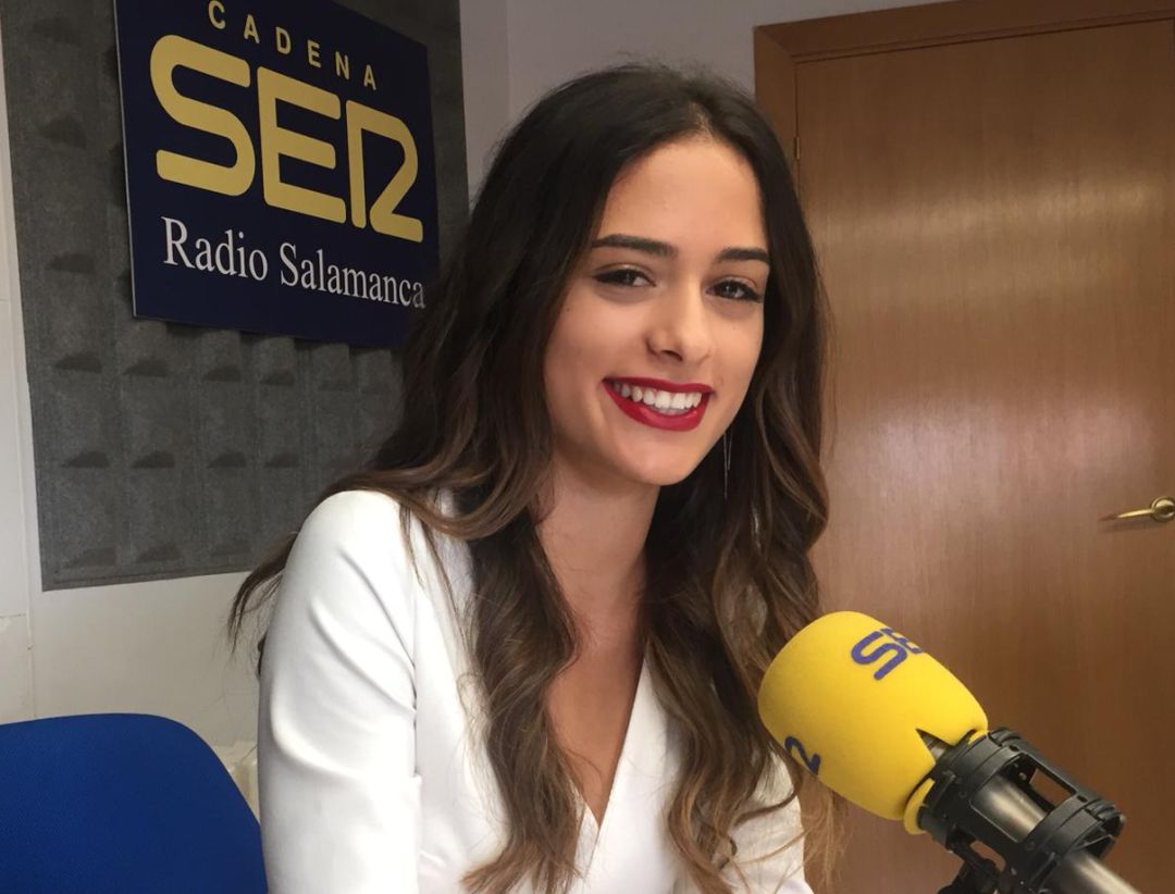 Elizabeth Martín, en los estudios de Radio Salamanca. Elizabeth Martín, en los estudios de Radio Salamanca.