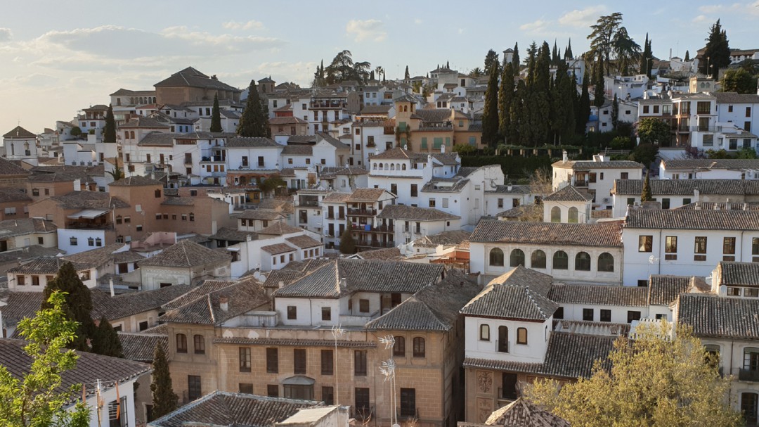 Proponen frenar los pisos turísticos de Granada pidiéndoles lo mismo que a los hoteles