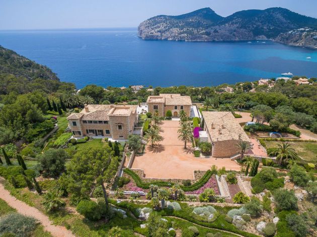 Esta encantadora propiedad con impresionantes vistas al mar se encuentra en una parcela de alrededor de 350.000 m² Esta encantadora propiedad con impresionantes vistas al mar se encuentra en una parcela de alrededor de 350.000 m²