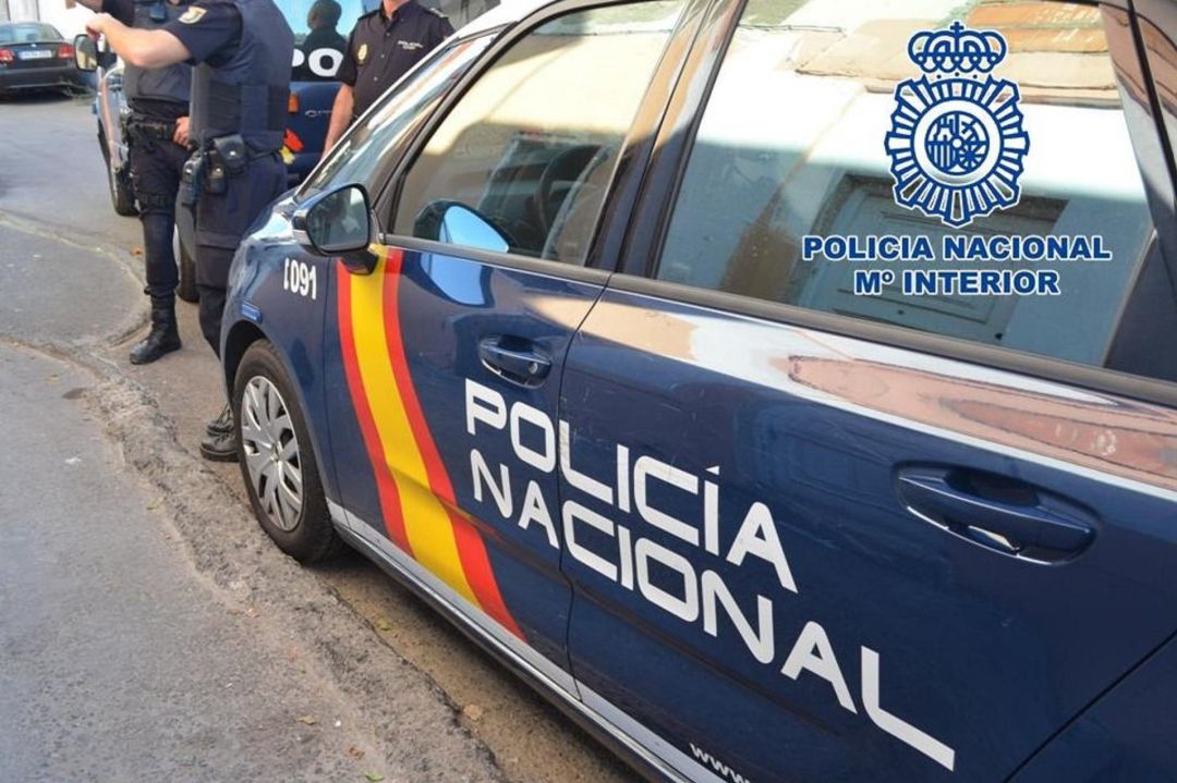 Detenidos por maltratar a su hija por rechazar ponerse el 'hiyab' Detenidos por maltratar a su hija por rechazar ponerse el 'hiyab'