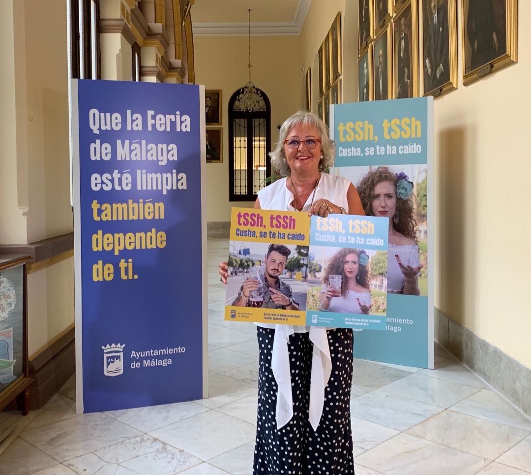 La concejala de Fiestas, Teresa Porras, en la presentación de la campaña de concienciación ciudadana "No ensucies la Feria". La concejala de Fiestas, Teresa Porras, en la presentación de la campaña de concienciación ciudadana "No ensucies la Feria".