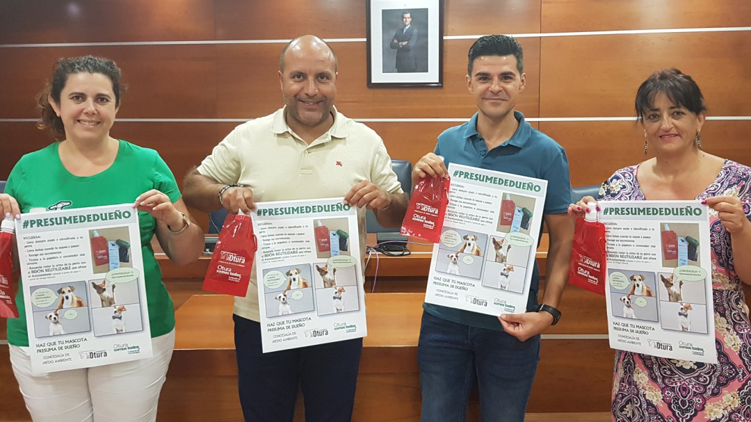 Campaña para acabar con los orines de perro en las calles