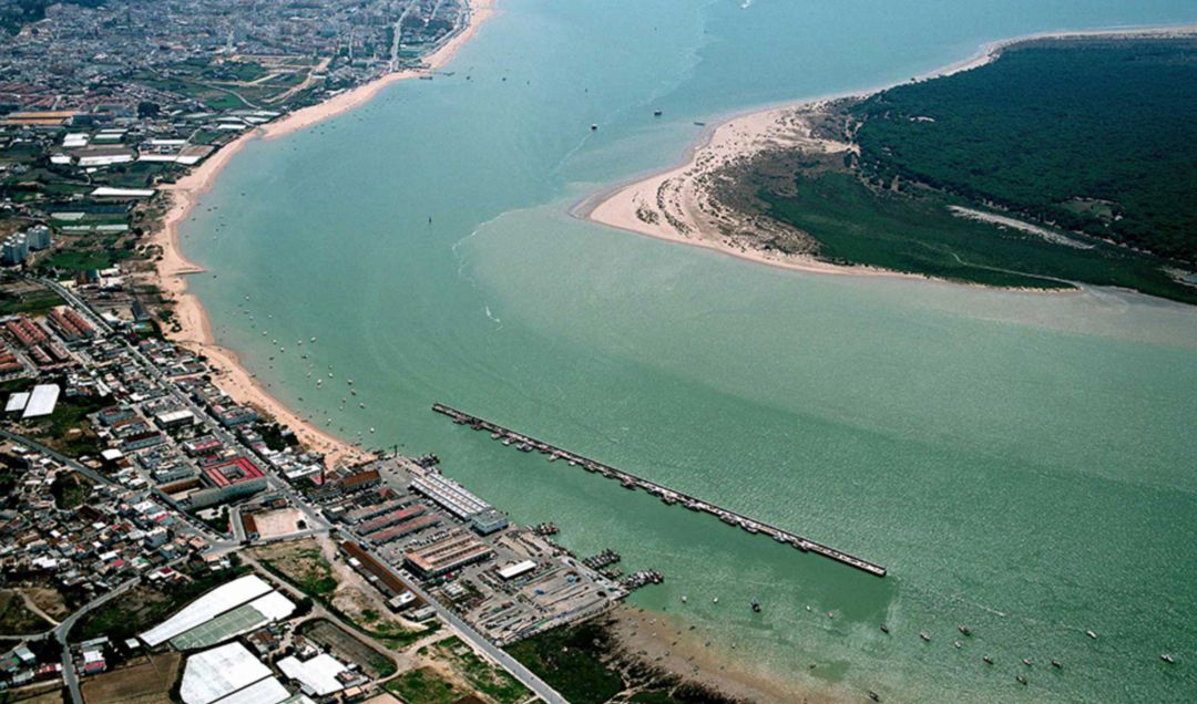 "La presión policial en el Campo de Gibraltar está provocando una vuelta de los narcos a la desembocadura del Guadalquivir" "La presión policial en el Campo de Gibraltar está provocando una vuelta de los narcos a la desembocadura del Guadalquivir"