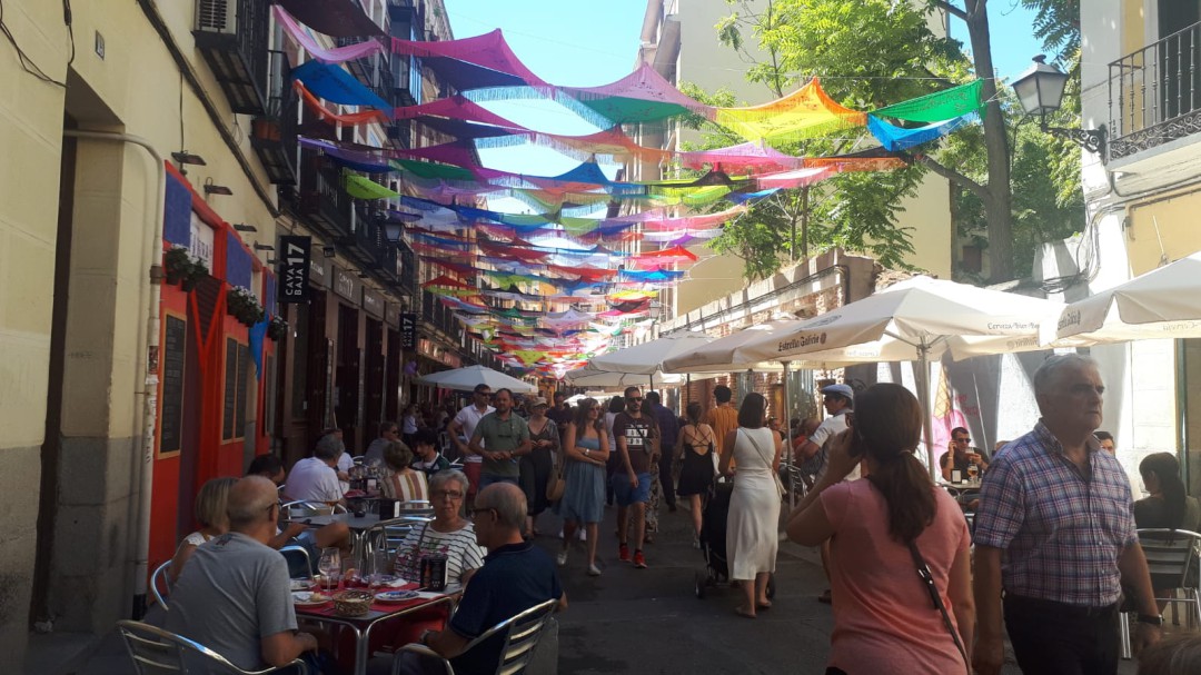Las fiestas de la Paloma se quedan sin música en la calle