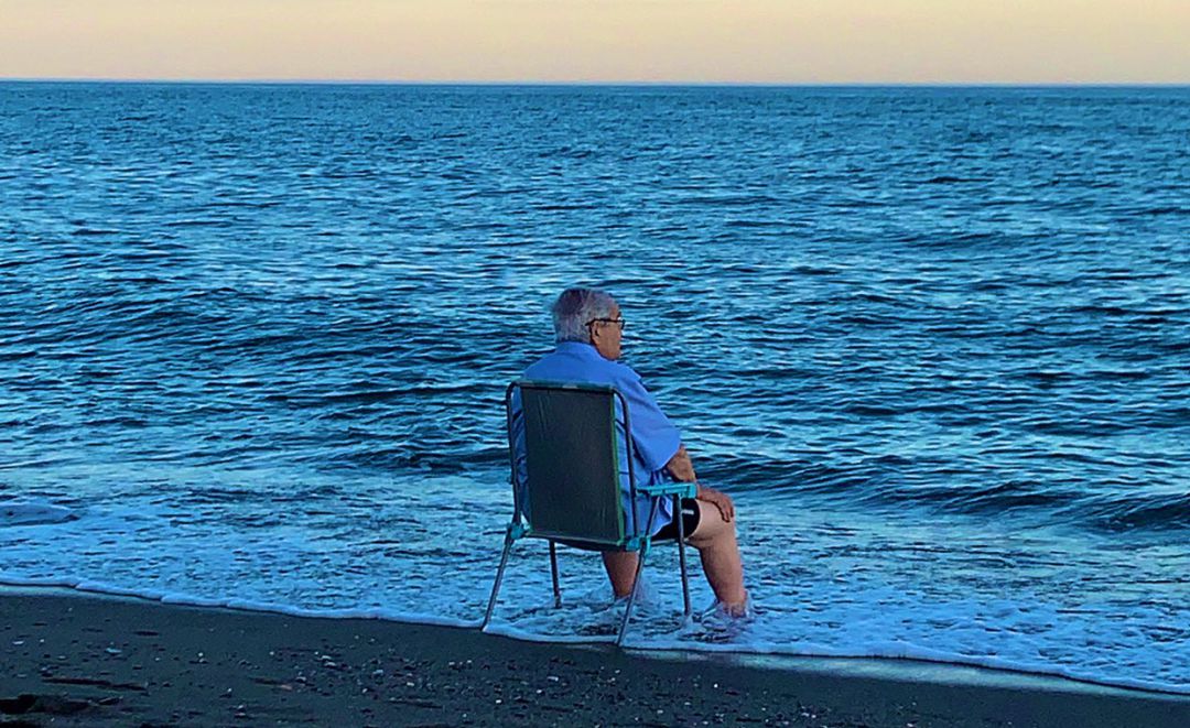 La emotiva historia del hombre del foto viral del verano La emotiva historia del hombre del foto viral del verano