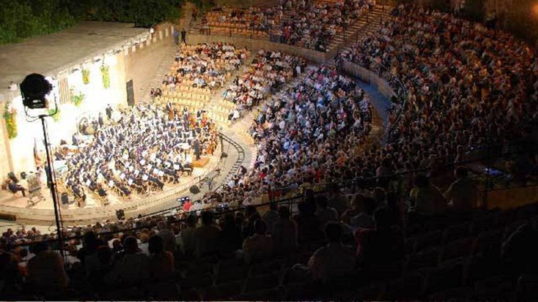 Más de 350 músicos se enfrentan en el 'Mano a mano' de Buñol