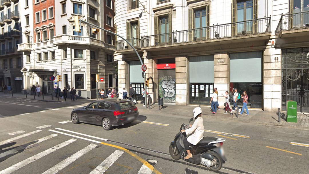 El punto de la Via Laietana de Barcelona donde ha sido atracado esta noche el mebajador de Afganistán El punto de la Via Laietana de Barcelona donde ha sido atracado esta noche el mebajador de Afganistán