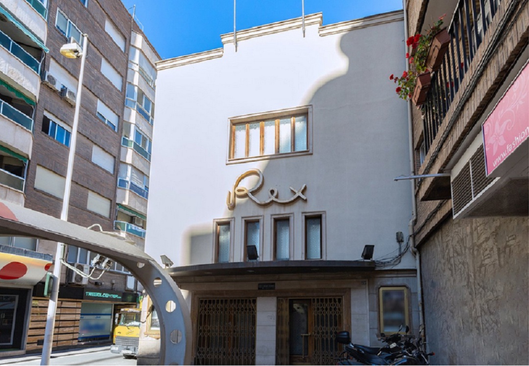 Fachada del Cine Rex Fachada del Cine Rex