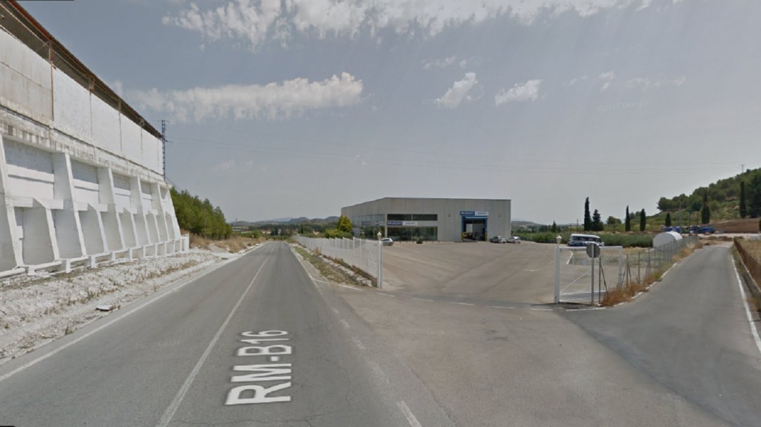 Herido grave un trabajador de 25 años en un taller de Cehegín