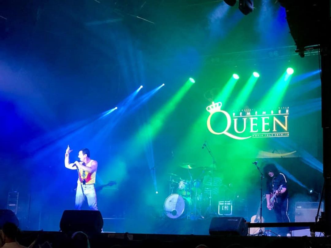 Tributo a Queen Tributo a Queen