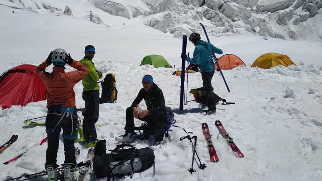La expedición ribereña al Muztagh Ata repasa su aventura en La SER