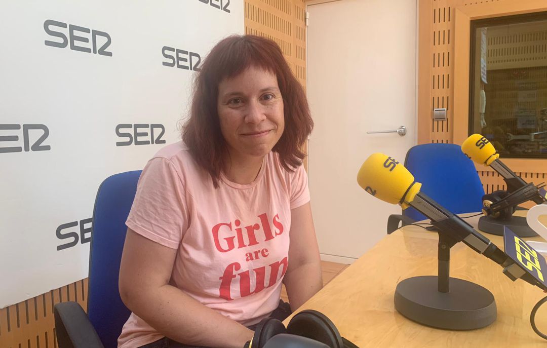 Mª Jesús Juan en los estudios de Radio Murcia Mª Jesús Juan en los estudios de Radio Murcia