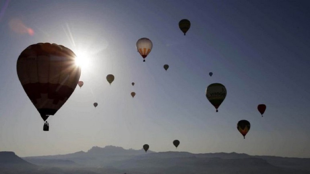 Globos en el cielo de Toledo