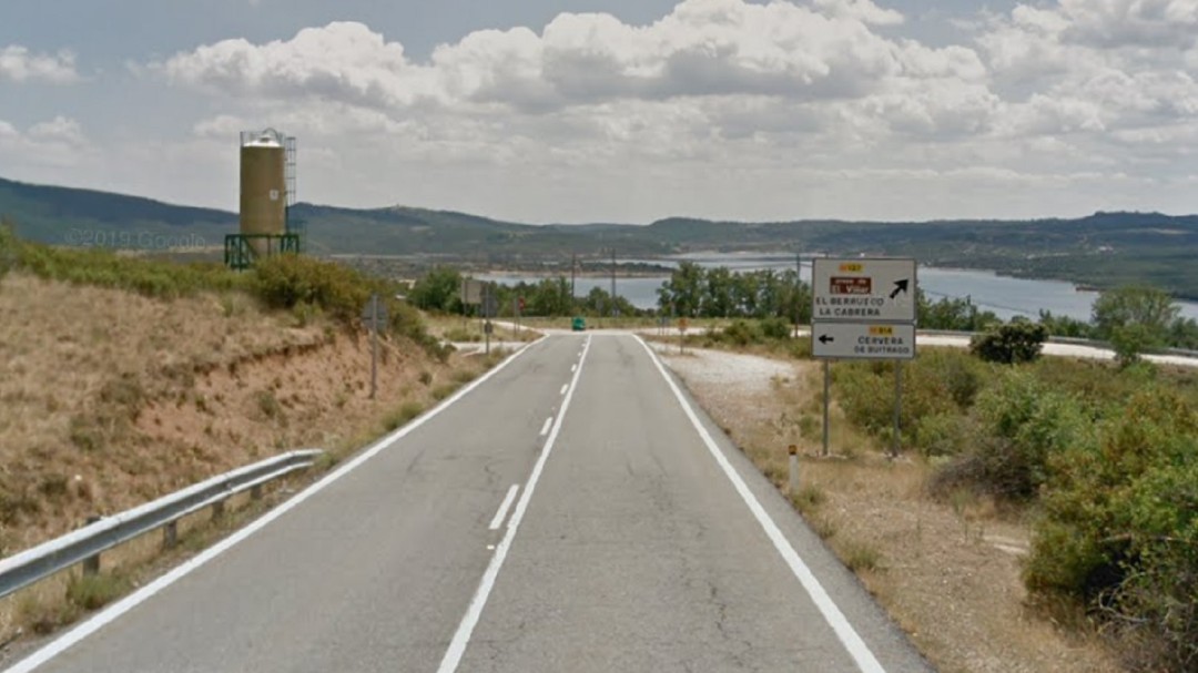 Muere un motorista de 38 años tras chocar con una furgoneta