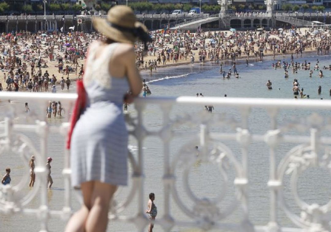 La llegada de turistas a hoteles de Euskadi aumentó un 1,7 % en julio