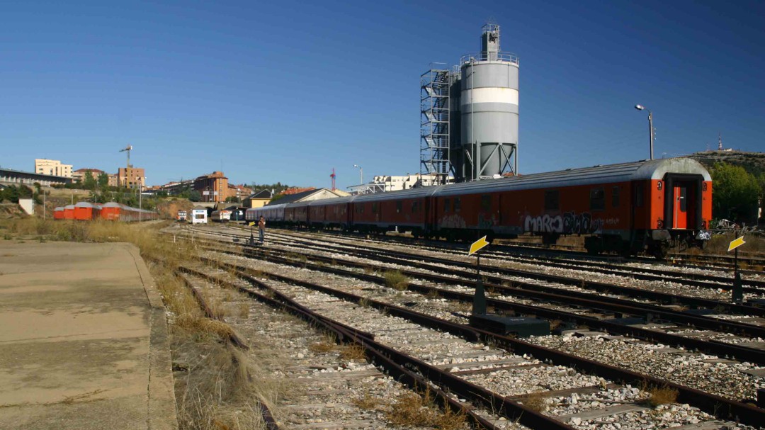 Un fallo del tren vuelve a retrasar el viaje dos horas