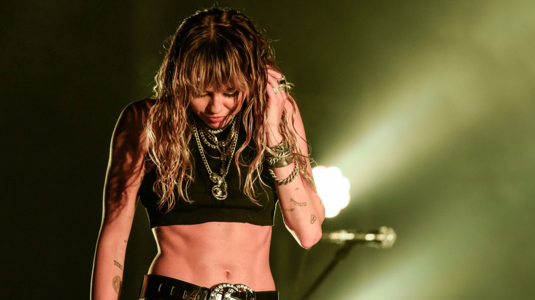 Miley Cyrus explota en redes y hace un repaso a sus mayores meteduras de pata