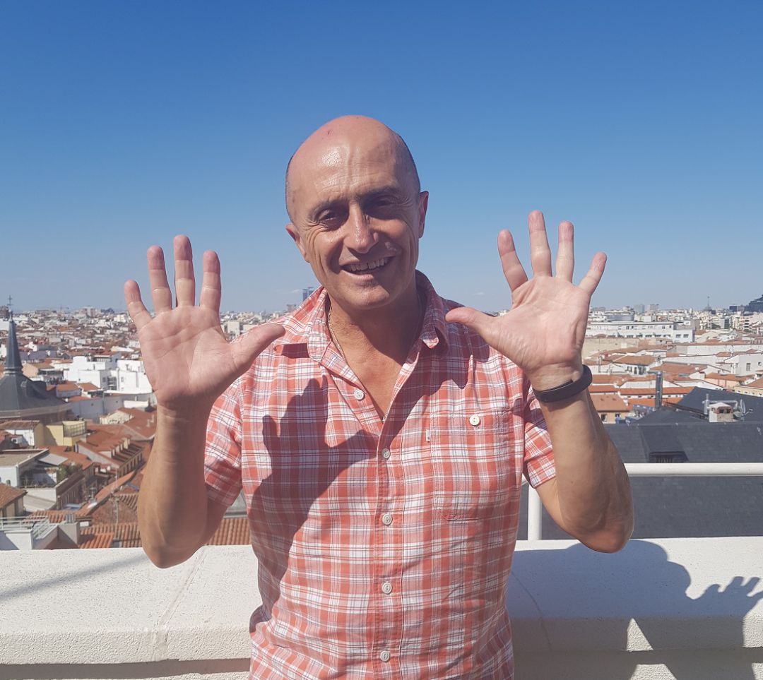 Pepe Viyuela en la terraza de los estudios de Gran Vía Pepe Viyuela en la terraza de los estudios de Gran Vía