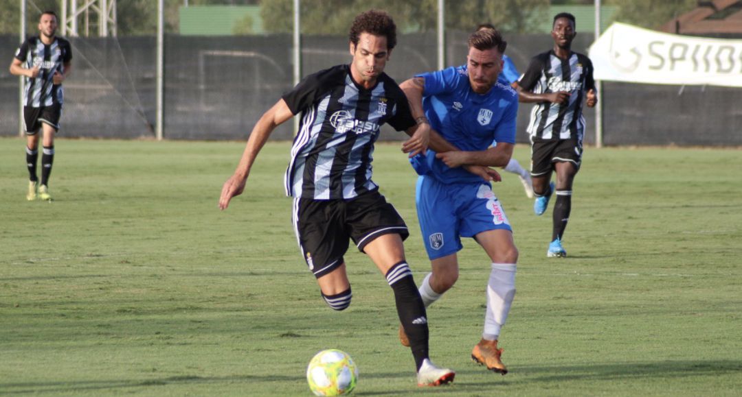 Quim Araújo durante el amistoso de pretemporada ante el Mar Menor Quim Araújo durante el amistoso de pretemporada ante el Mar Menor