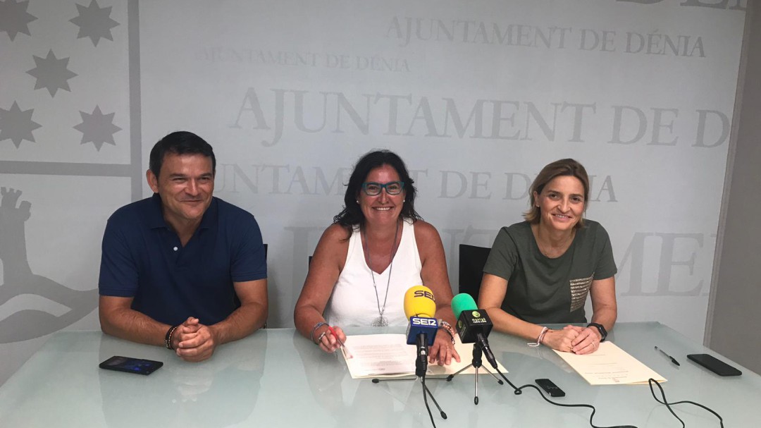 El PP de Dénia exige la instalación de boyas de amarre para evitar el fondeo