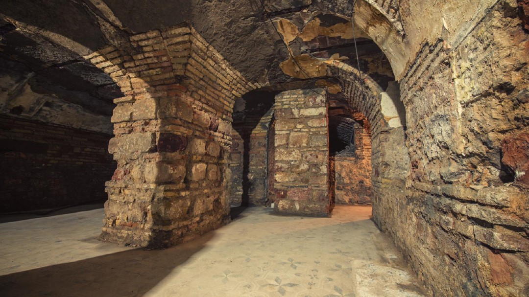 Más de 3.000 personas visitan las galerías subterráneas del antiguo castillo de Andújar