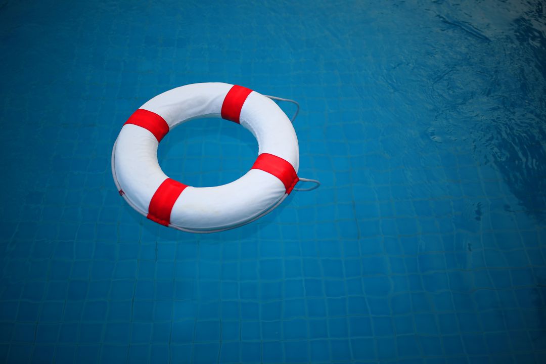 Muere un hombre de 49 años en una piscina de El Campello Muere un hombre de 49 años en una piscina de El Campello