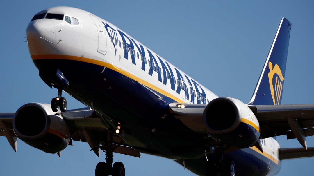 Ryanair inicia un ERE que afecta a 348 personas en Canarias