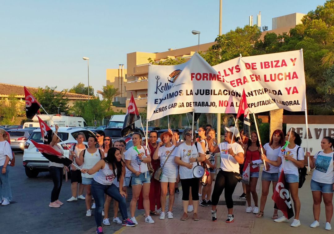 Huelga de las 'kellys': Denuncian agresiones a miembros de un piquete