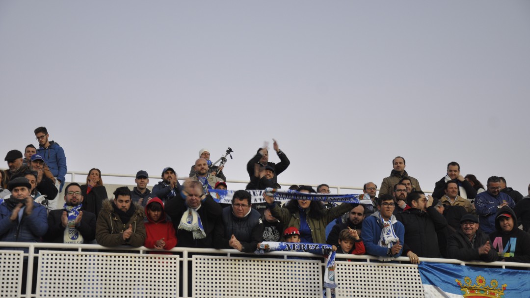 Las redes se vuelcan con el Xerez CD con mensajes que llegan desde toda España
