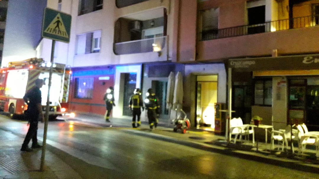 Los bomberos de Andújar acuden a 3 incendios simultáneos