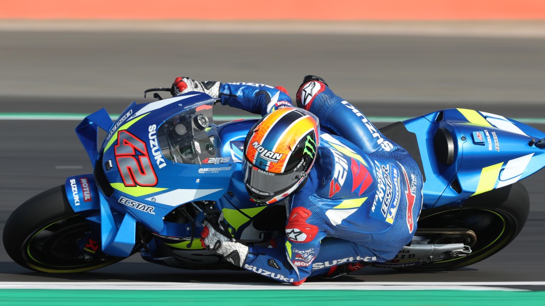 Triplete español en MotoGP: Rins gana el duelo a Márquez
