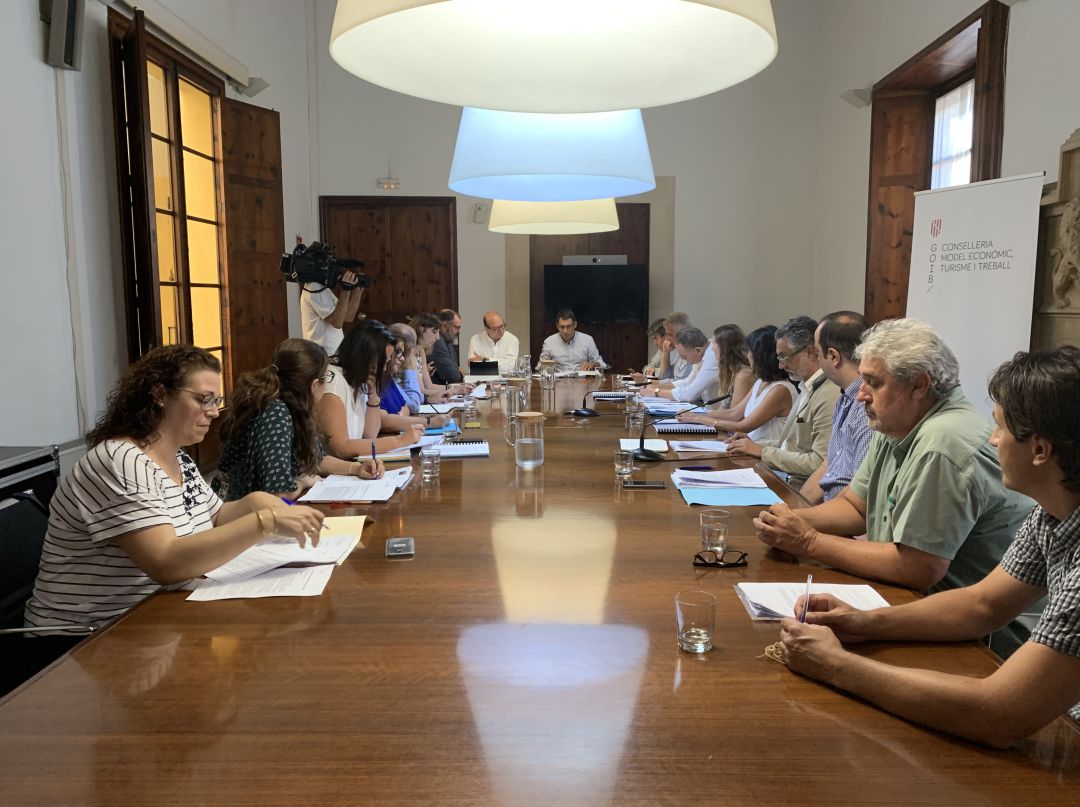 Junta del Consorcio de la Bolsa de Alojamientos Turísticos Junta del Consorcio de la Bolsa de Alojamientos Turísticos