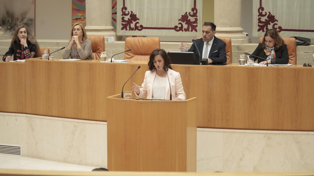 Andreu se compromete a ser "radical" con el paro, la corrupción y la pobreza