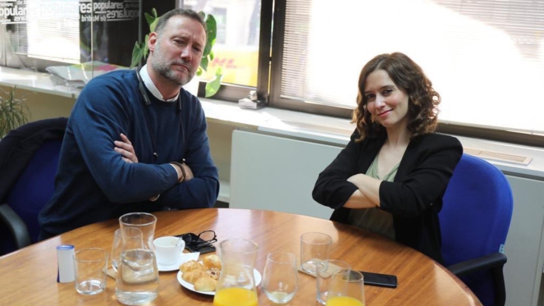 Ayuso ficha al 'hermano mayor' Pedro García Aguado como nuevo director general de Juventud
