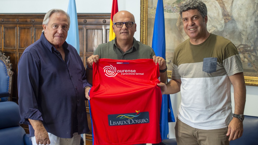 Manuel Baltar recibe a membros da directiva da Unión Deportiva Ourense