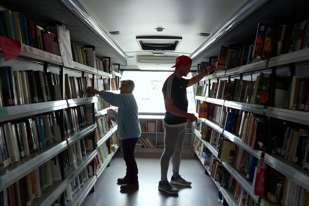 Todas las generaciones entre los libros Todas las generaciones entre los libros