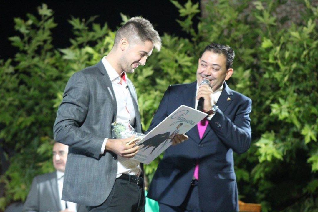 Guillermo Carrasco y Luis Miguel Muñumer, pregonero y alcalde de Fresno el Viejo, en el inicio de sus fiestas Guillermo Carrasco y Luis Miguel Muñumer, pregonero y alcalde de Fresno el Viejo, en el inicio de sus fiestas