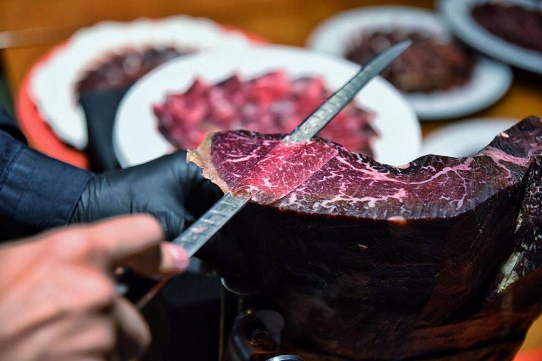La cecina leonesa quiere entrar en el mercado japonés La cecina leonesa quiere entrar en el mercado japonés
