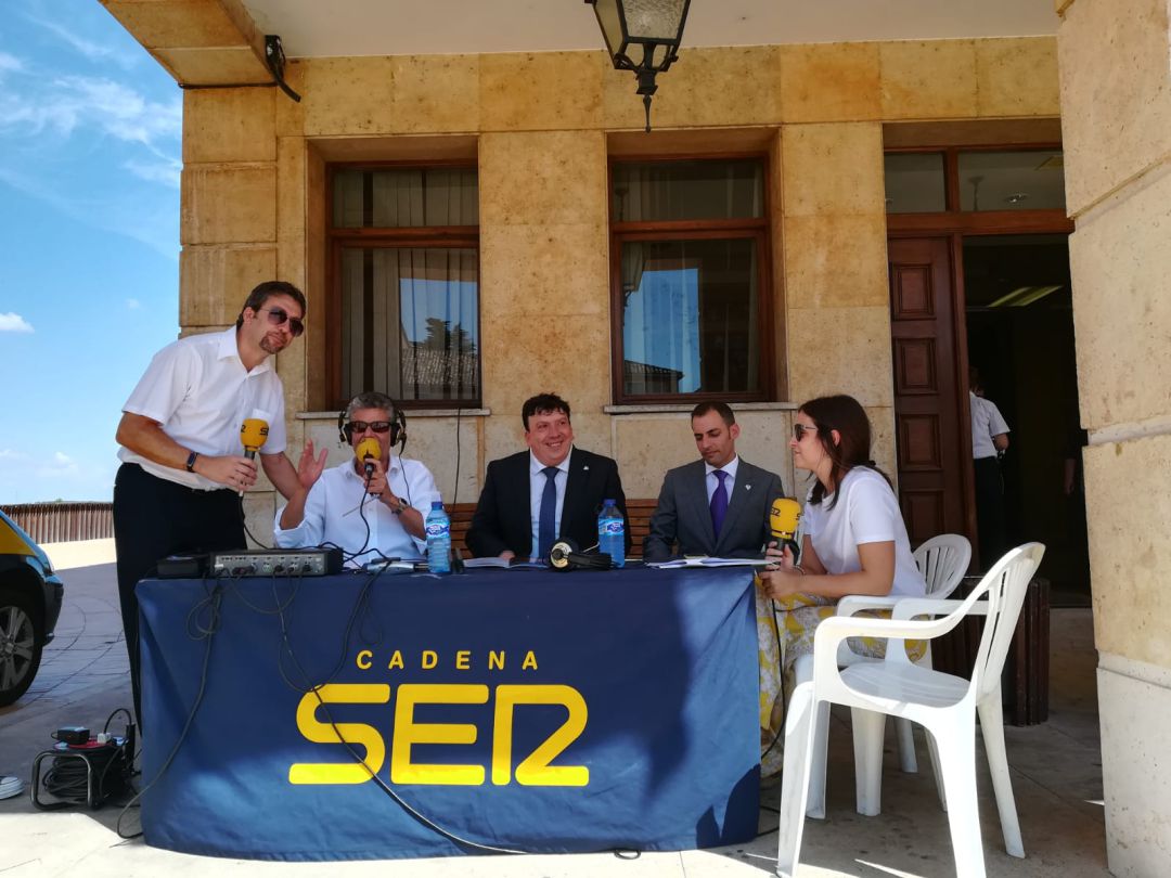 El equipo de Hoy por Hoy Soria en Almazán El equipo de Hoy por Hoy Soria en Almazán