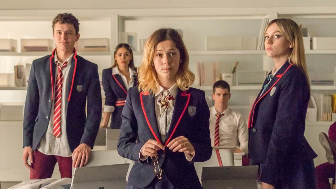 "Élite es una serie que puede ver todo el mundo, sin héroes ni villanos, no juzgamos a los personajes"